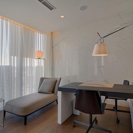 Maritim Hotel Plaza Tirana Exterior photo Office