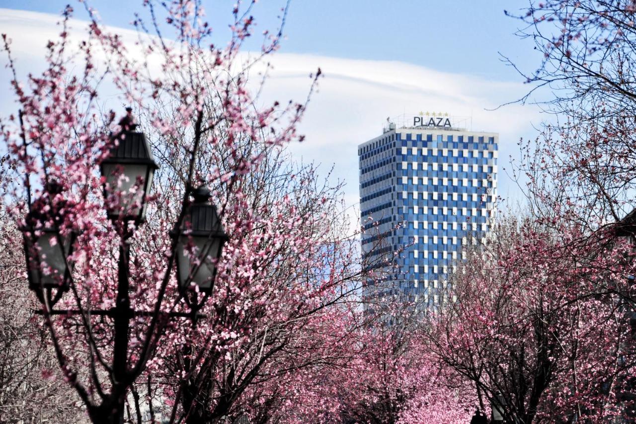 Maritim Hotel Plaza Tirana Exterior photo