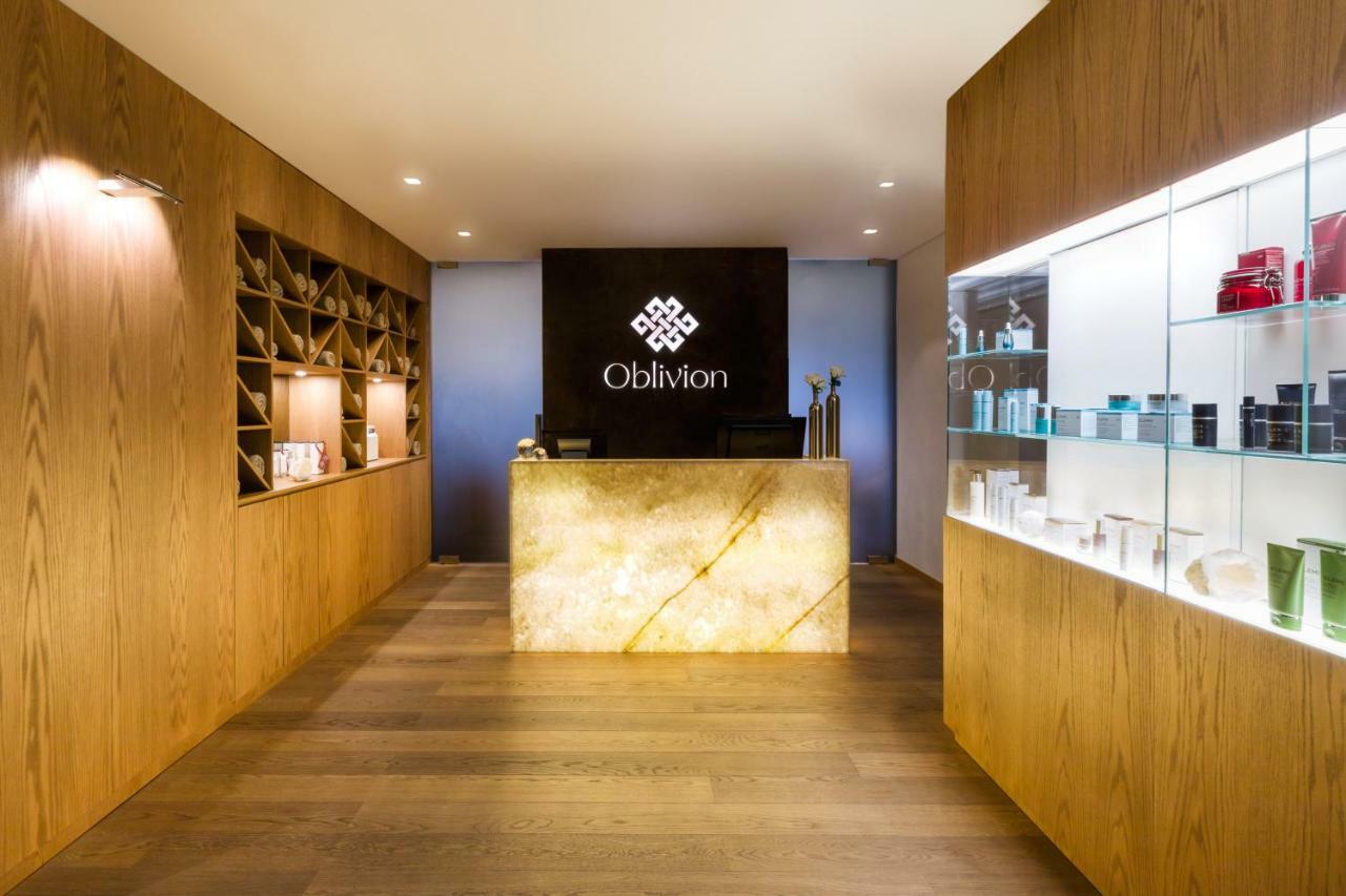 Maritim Hotel Plaza Tirana Exterior photo Oblivion Spa